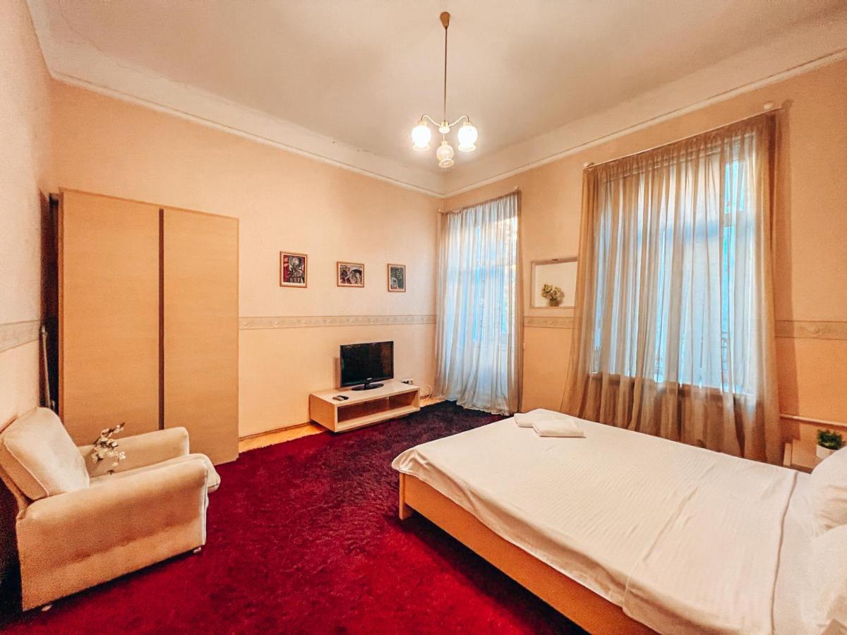 Apartment - Independence Square كييف المظهر الخارجي الصورة
