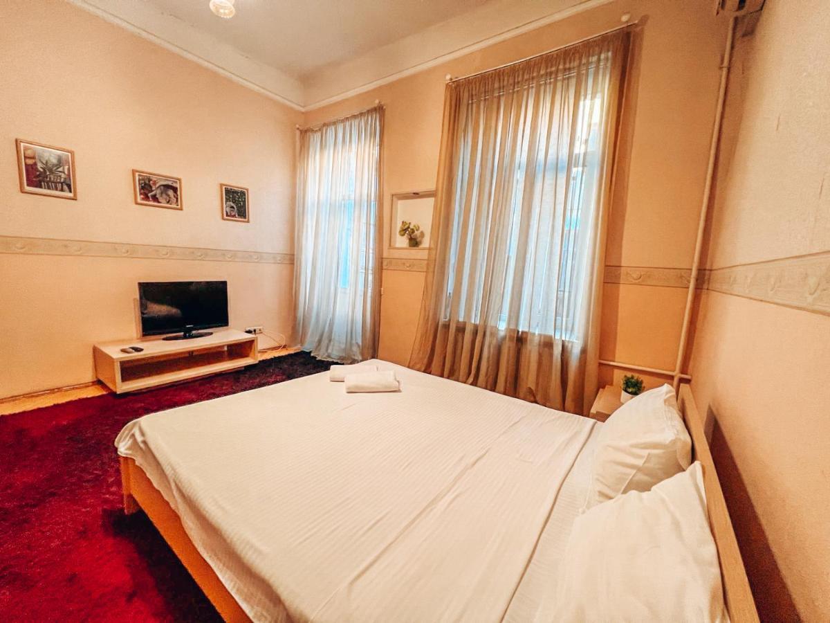 Apartment - Independence Square كييف المظهر الخارجي الصورة